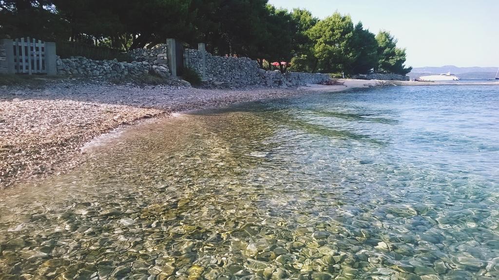 Apartmani Conar Veliki Drvenik Luaran gambar
