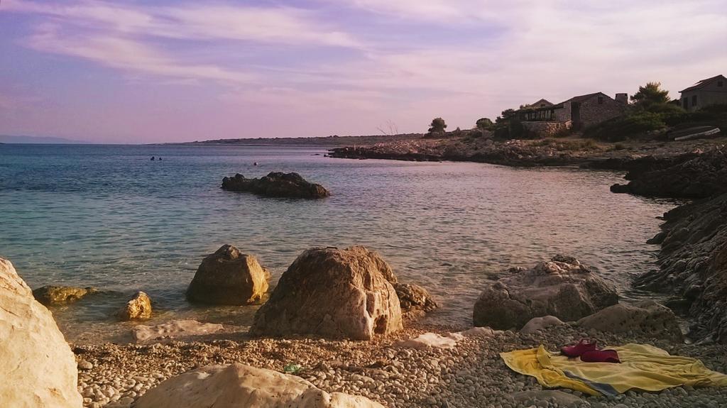 Apartmani Conar Veliki Drvenik Luaran gambar