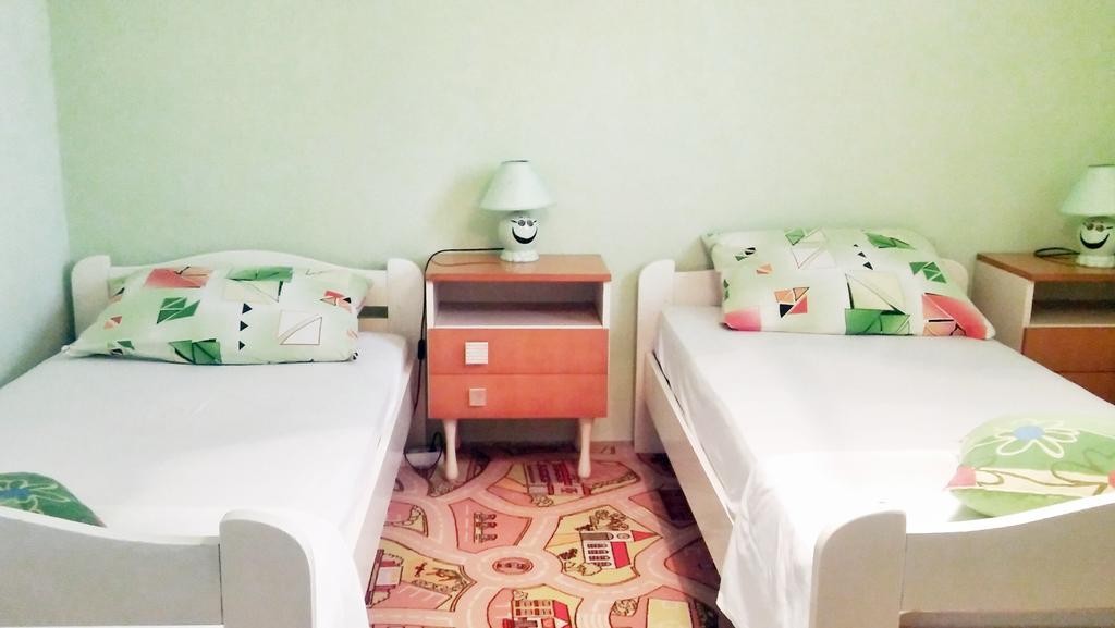 Apartmani Conar Veliki Drvenik Luaran gambar