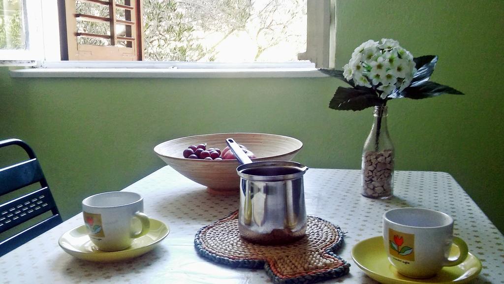 Apartmani Conar Veliki Drvenik Luaran gambar