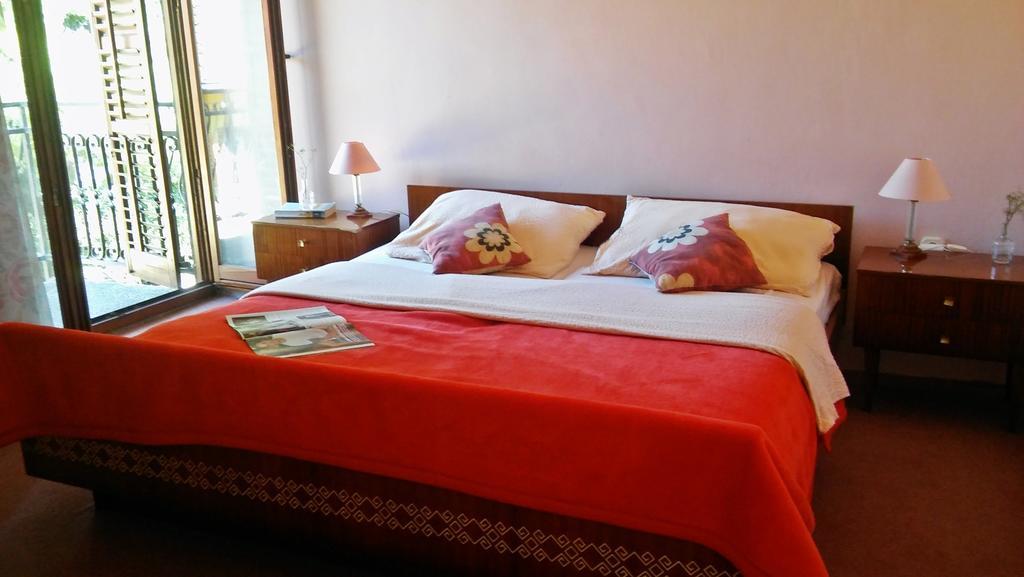 Apartmani Conar Veliki Drvenik Luaran gambar