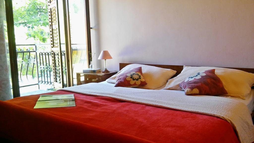 Apartmani Conar Veliki Drvenik Luaran gambar